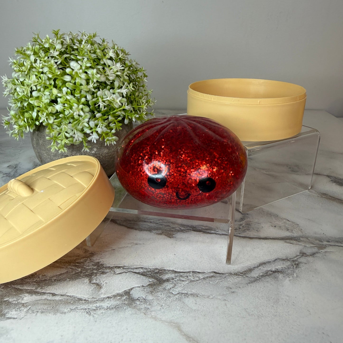 Squishy Toy - Viral Dumpling, Red Glitter